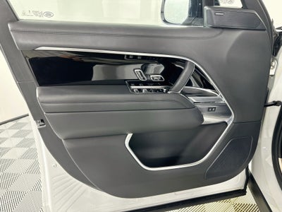 2023 Land Rover Range Rover SE LWB