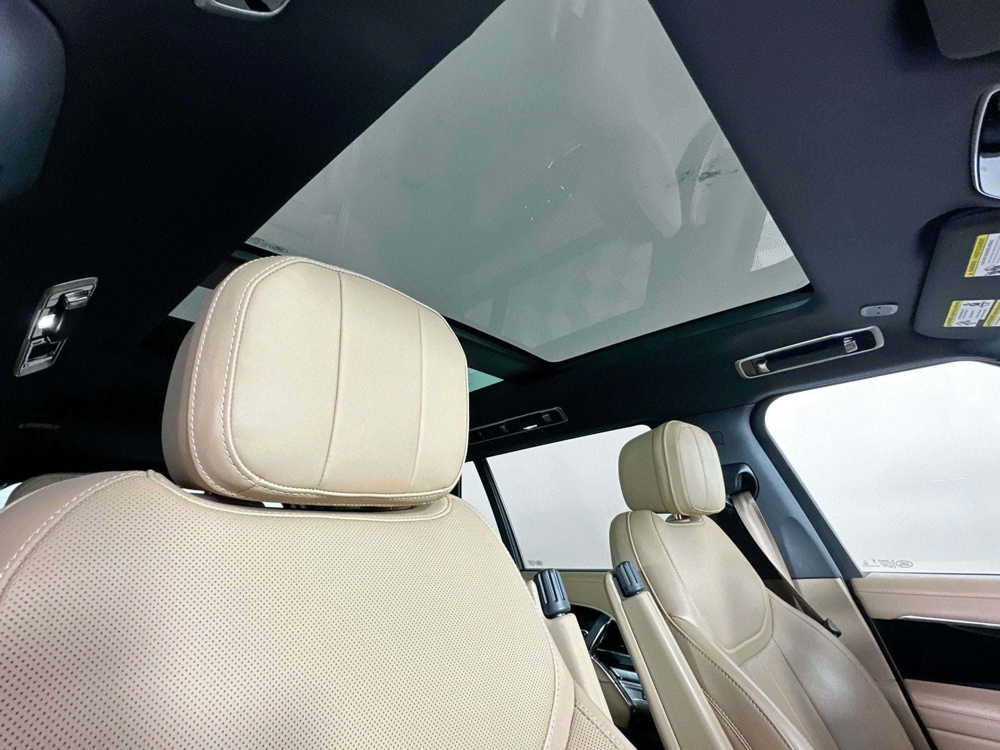 2024 Land Rover Range Rover SE LWB