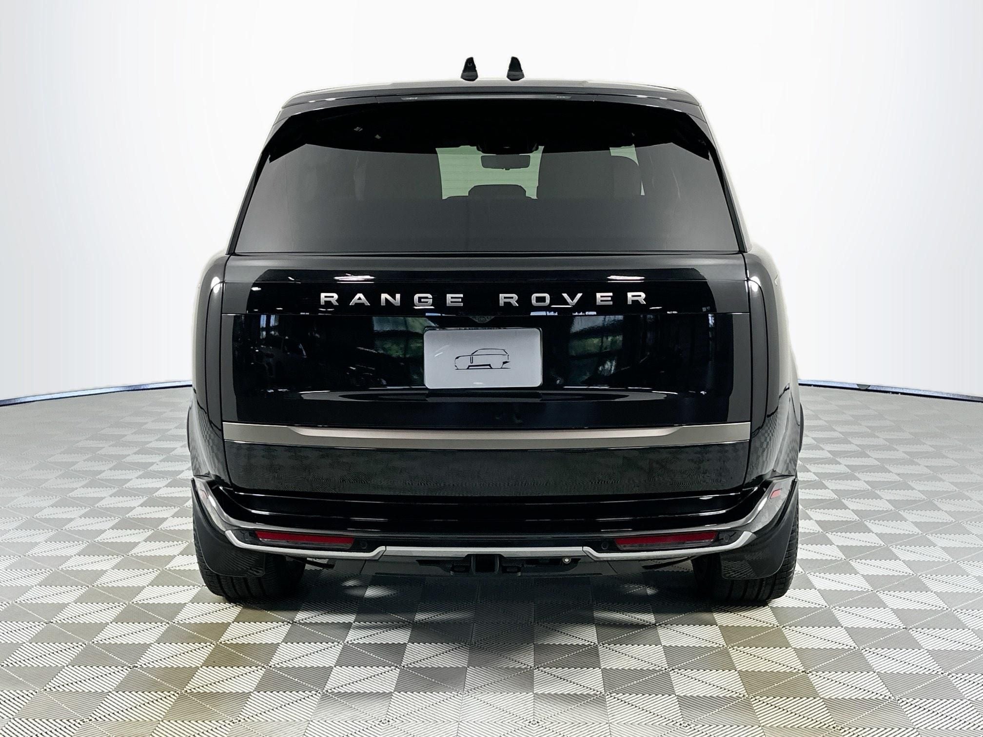 2024 Land Rover Range Rover SE LWB