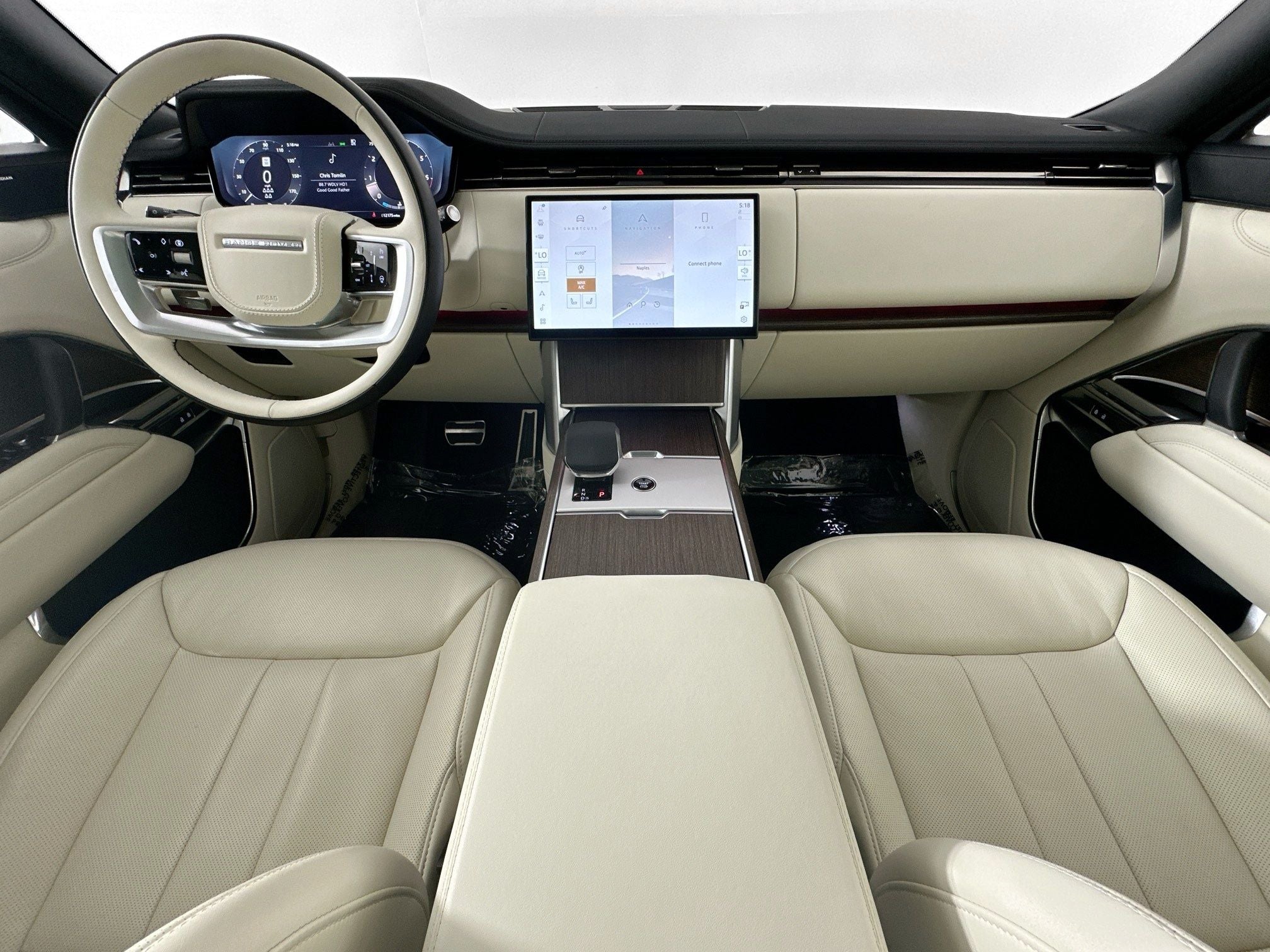 2025 Land Rover Range Rover SE LWB