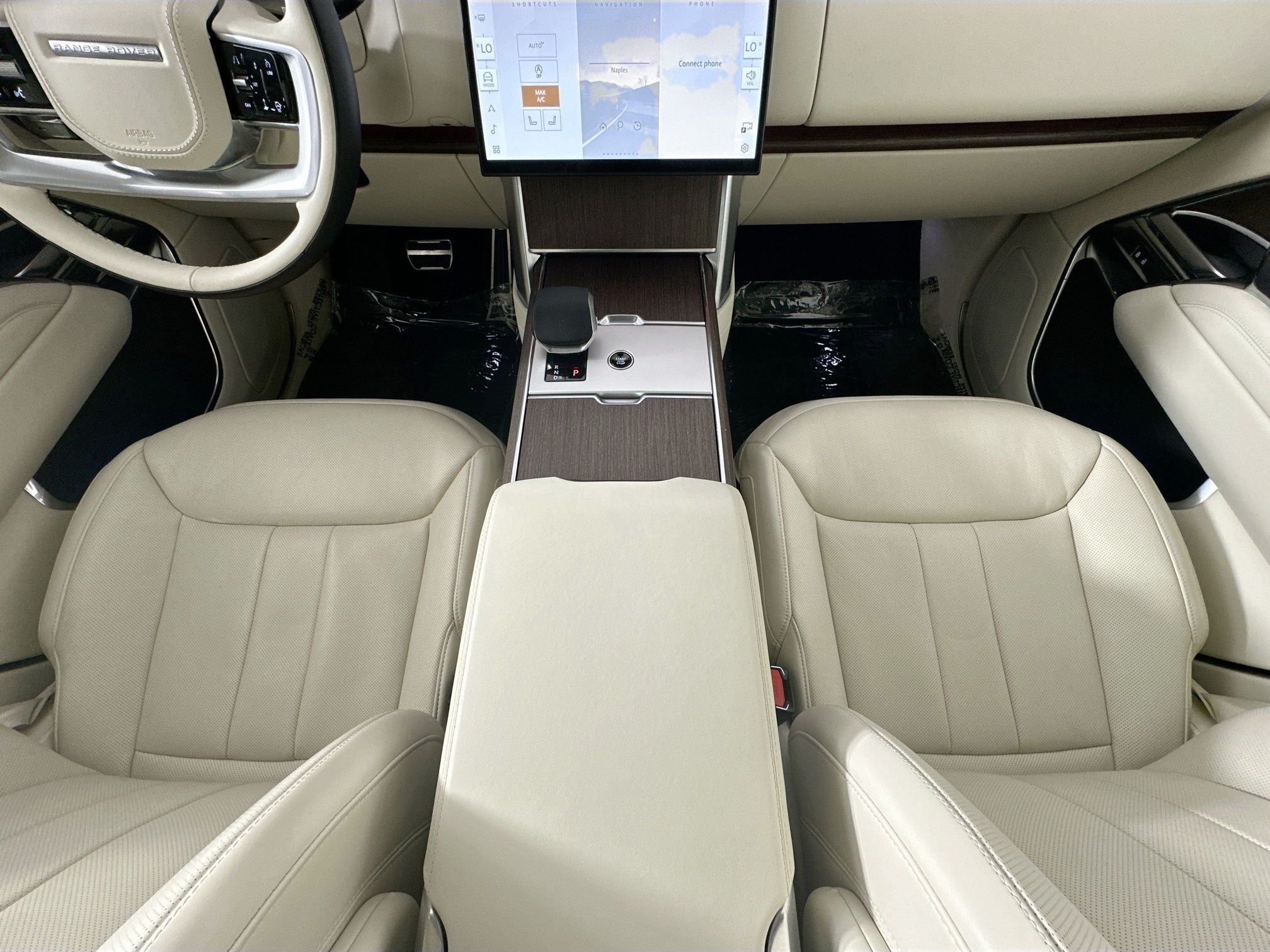 2025 Land Rover Range Rover SE LWB