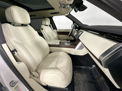 2025 Land Rover Range Rover SE LWB