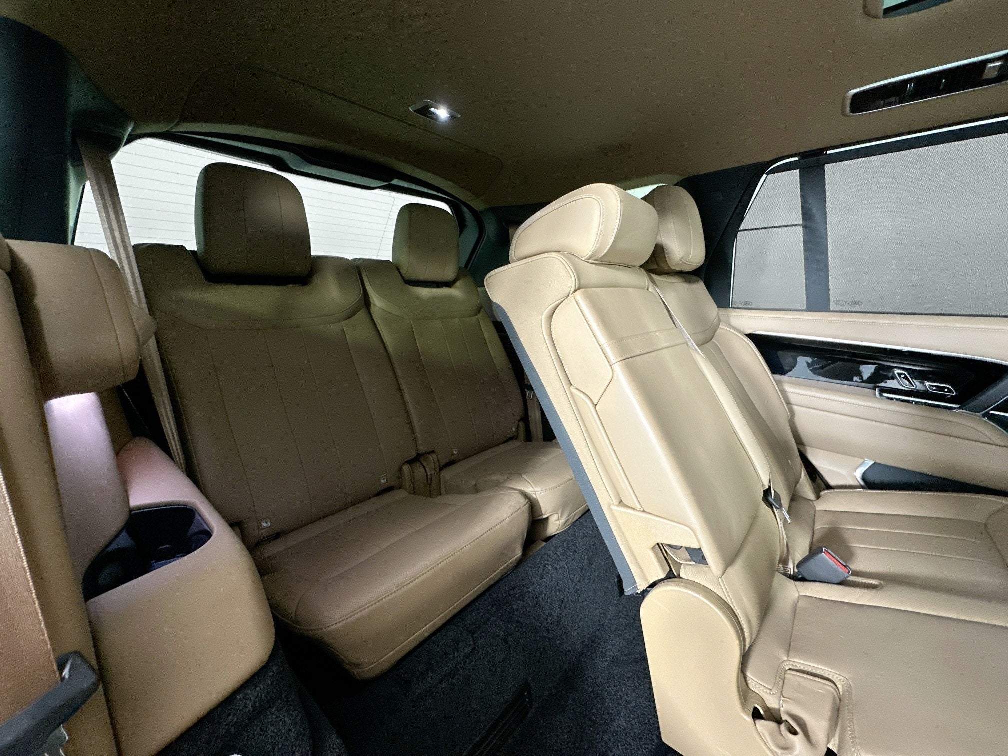 2023 Land Rover Range Rover SE LWB