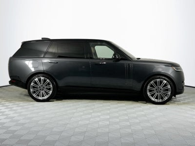 2023 Land Rover Range Rover SE LWB