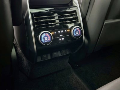 2023 Land Rover Range Rover SE LWB