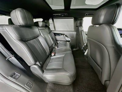 2023 Land Rover Range Rover SE LWB