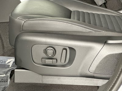 2025 Land Rover Discovery S