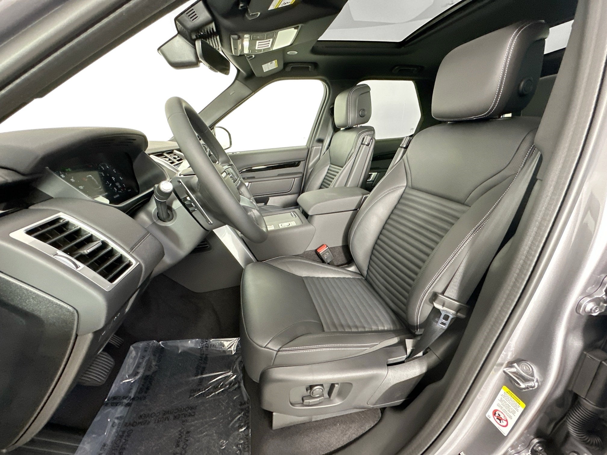 2025 Land Rover Discovery S