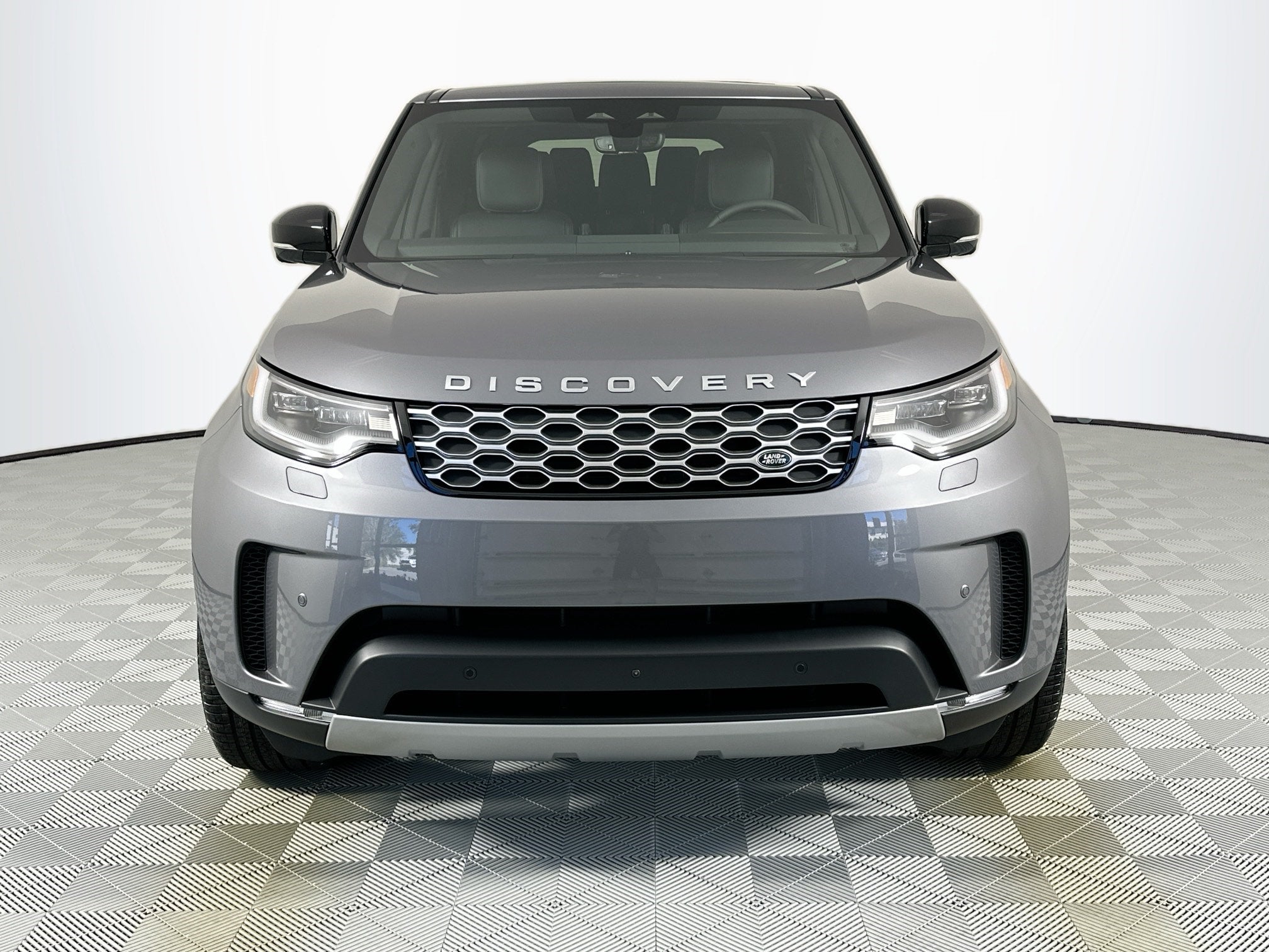 2025 Land Rover Discovery S
