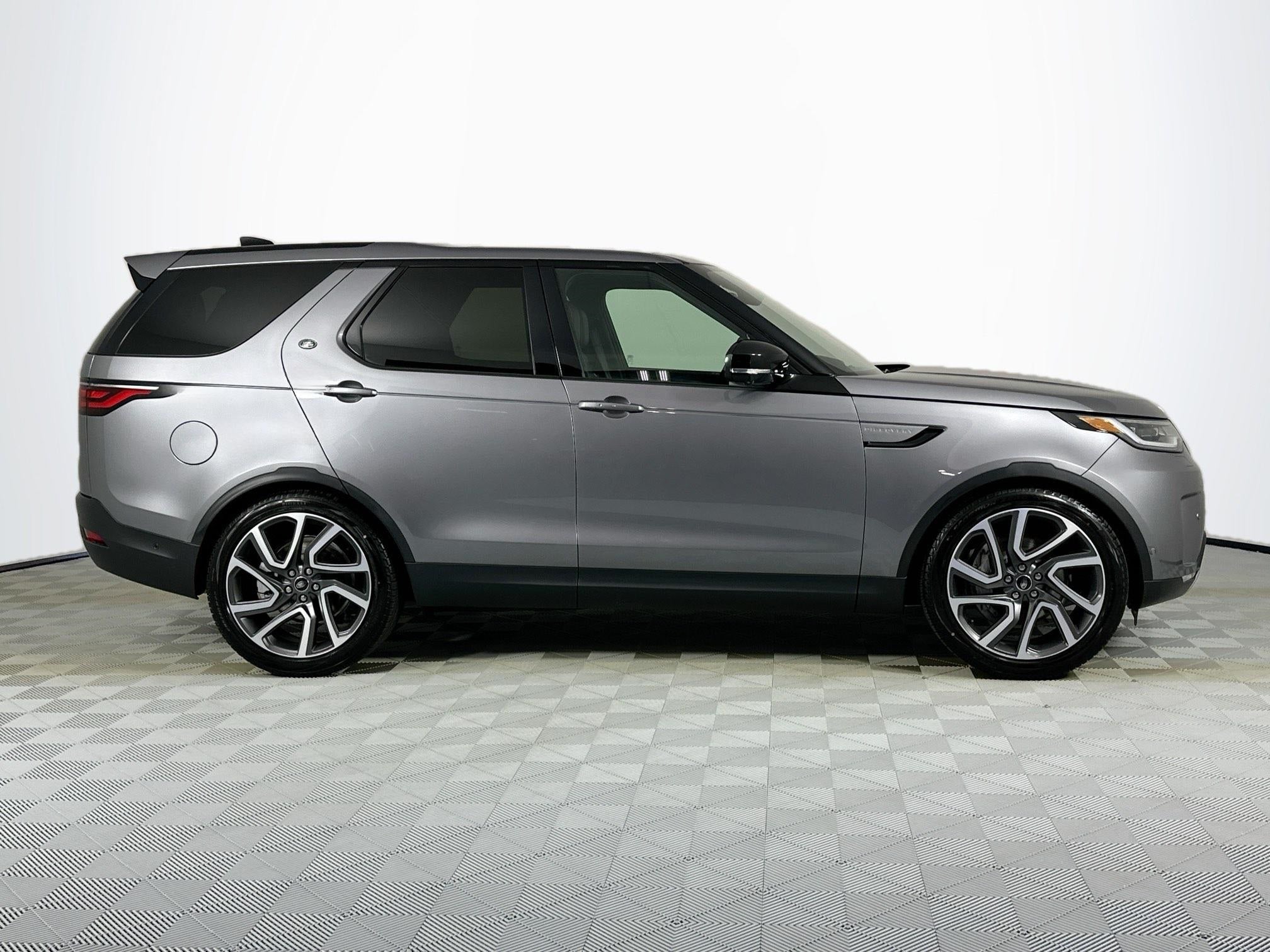 2025 Land Rover Discovery S