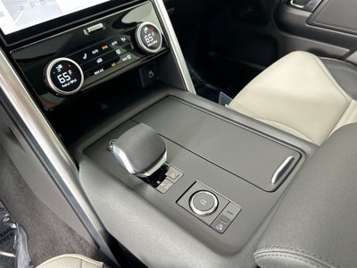 2025 Land Rover Discovery S