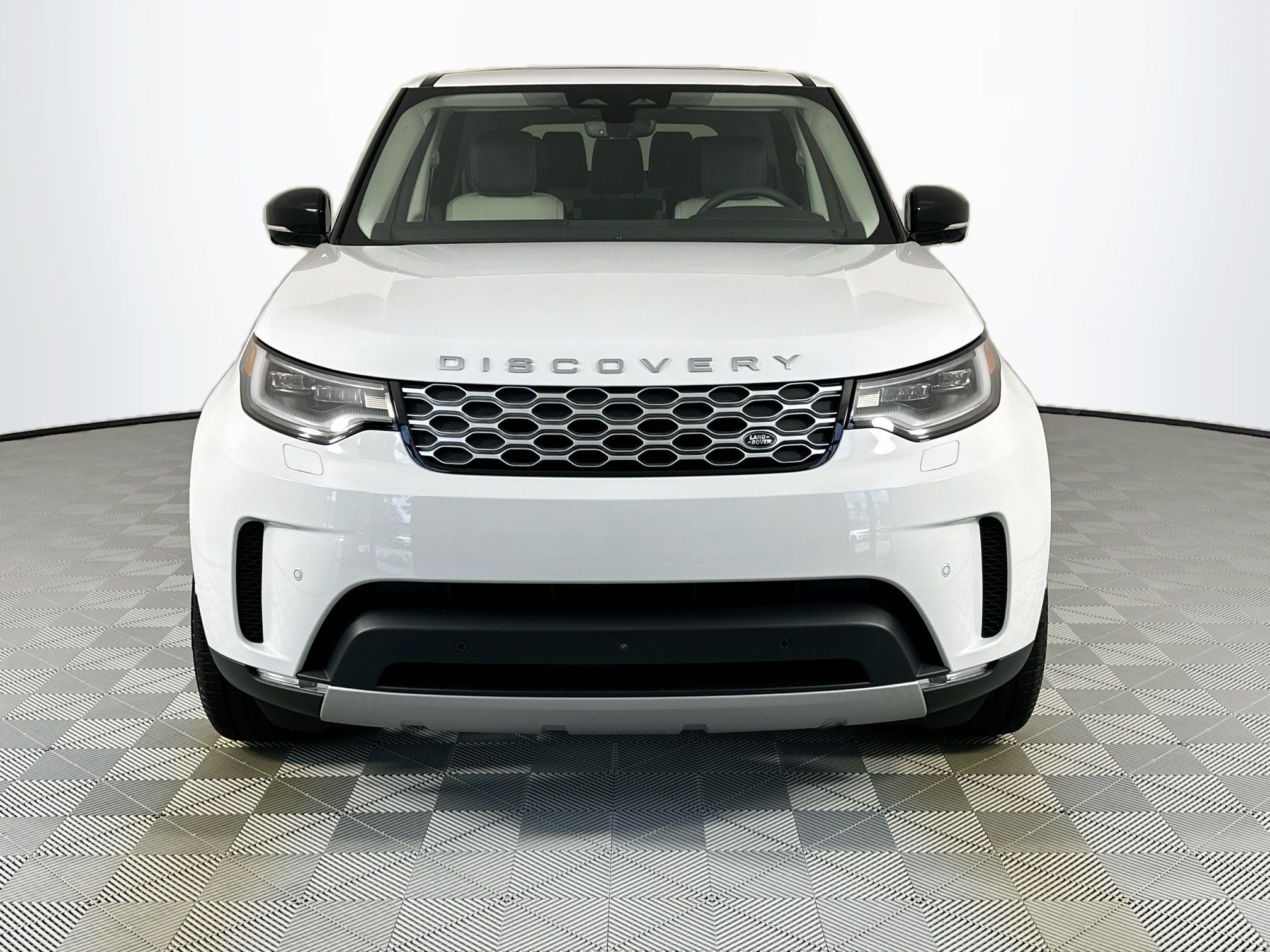 2025 Land Rover Discovery S