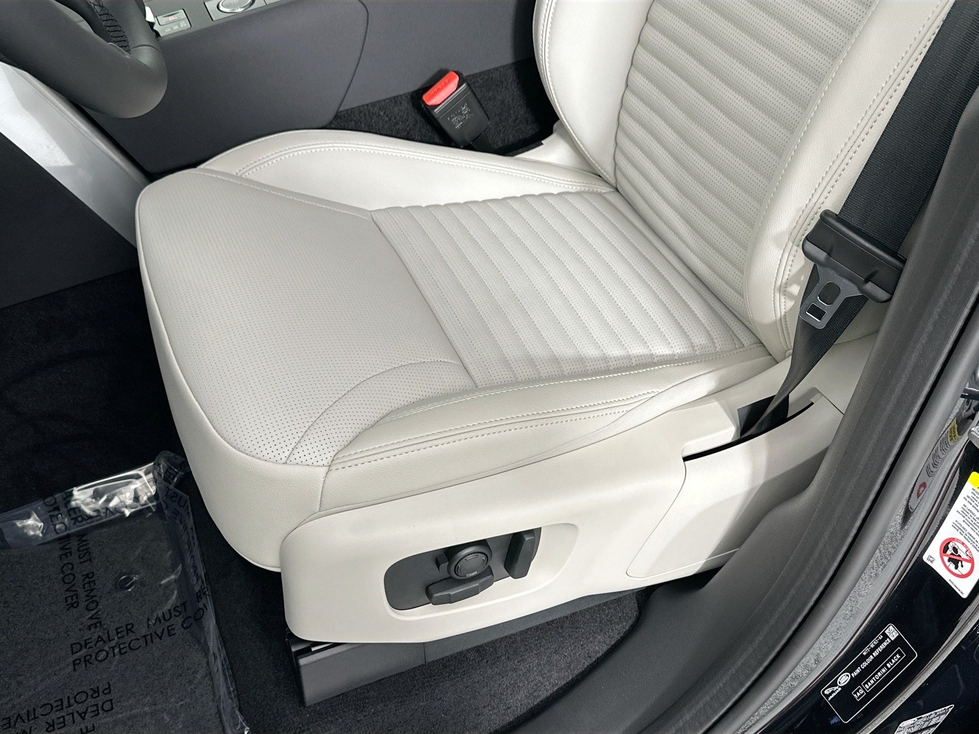 2025 Land Rover Discovery S