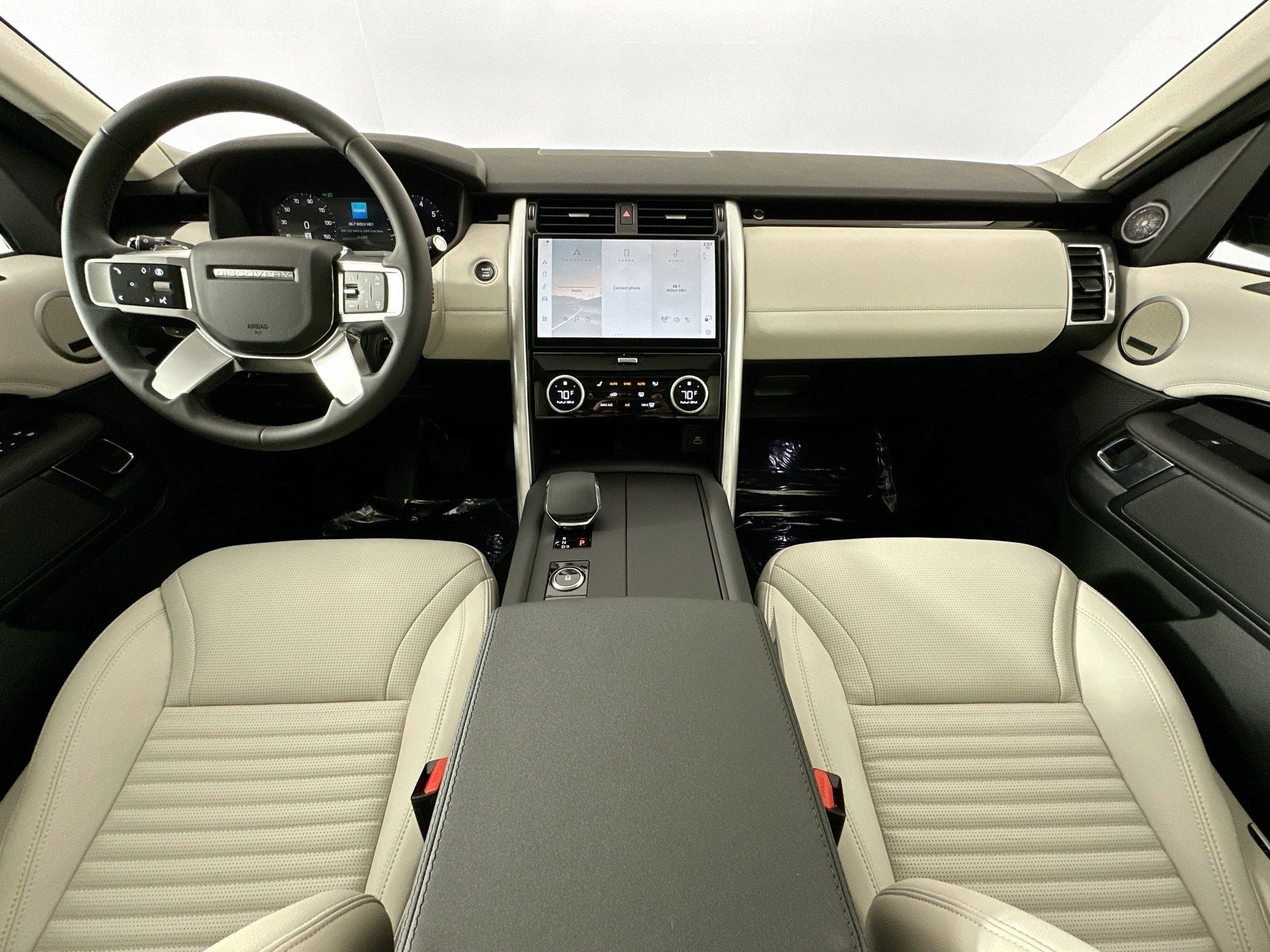 2025 Land Rover Discovery S
