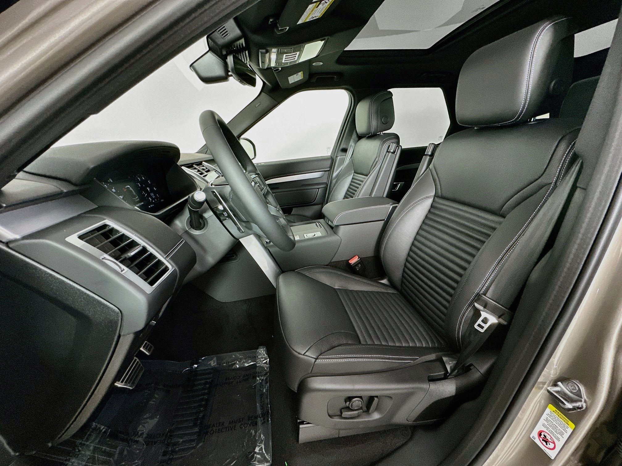 2026 Land Rover Discovery Dynamic SE