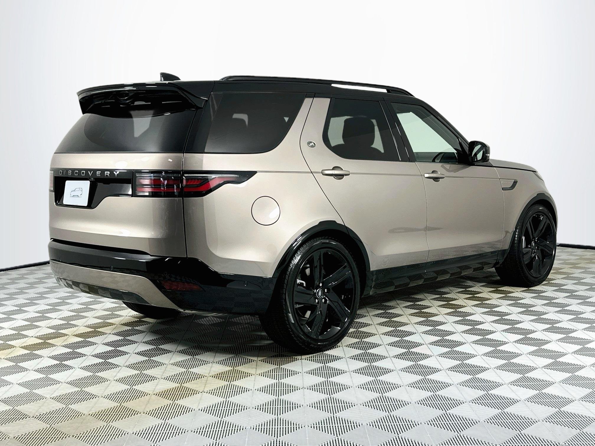 2026 Land Rover Discovery Dynamic SE