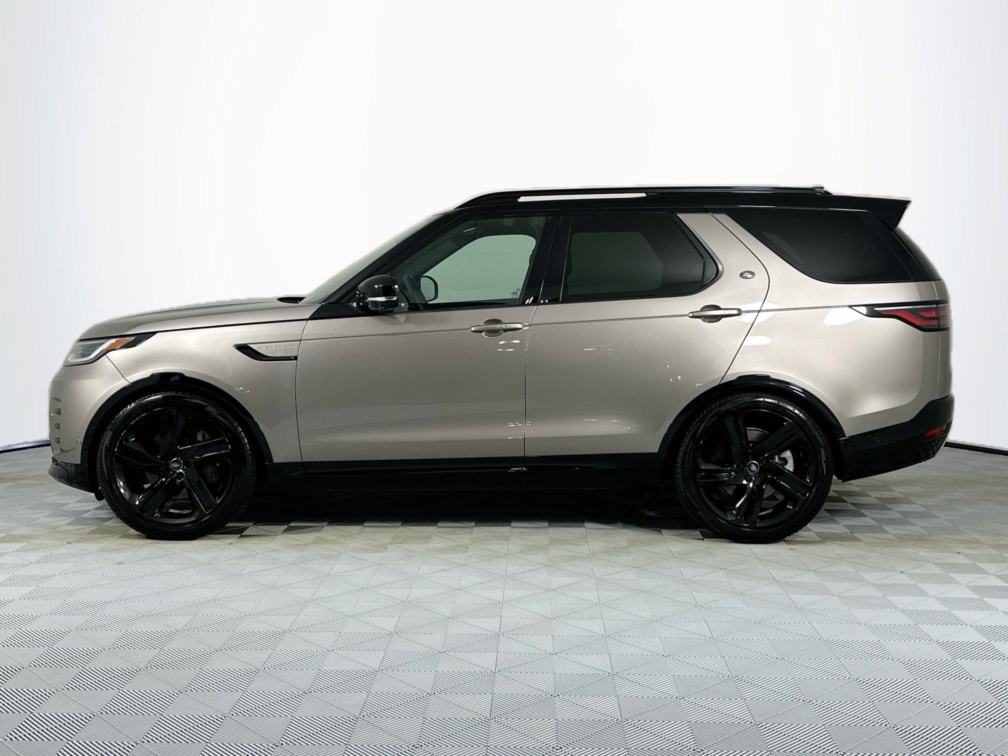 2024 Land Rover Discovery Dynamic SE