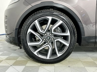 2025 Land Rover Discovery Dynamic SE
