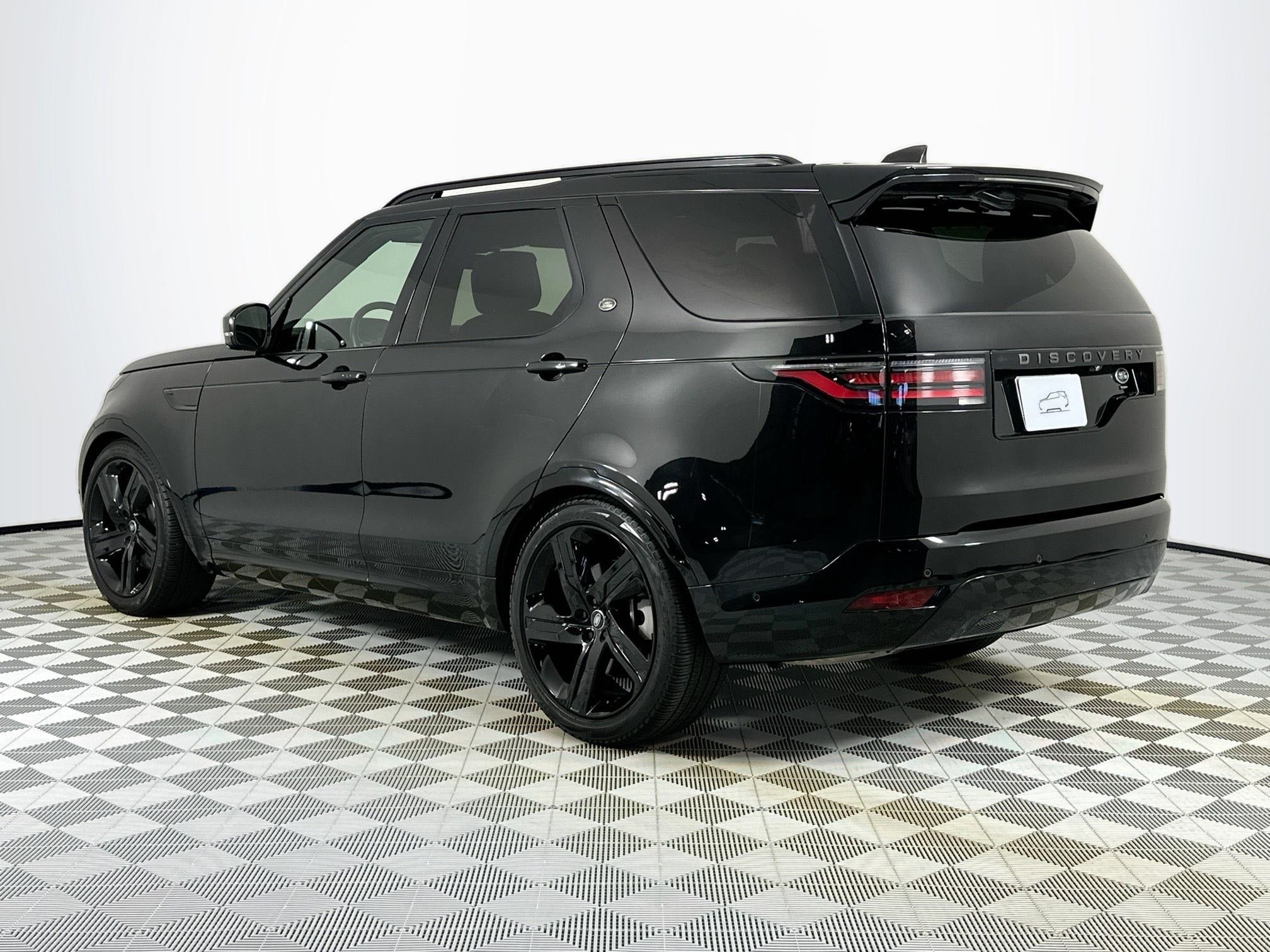 2023 Land Rover Discovery HSE R-Dynamic