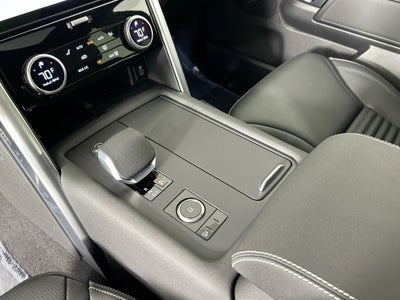 2026 Land Rover Discovery Gemini Edition