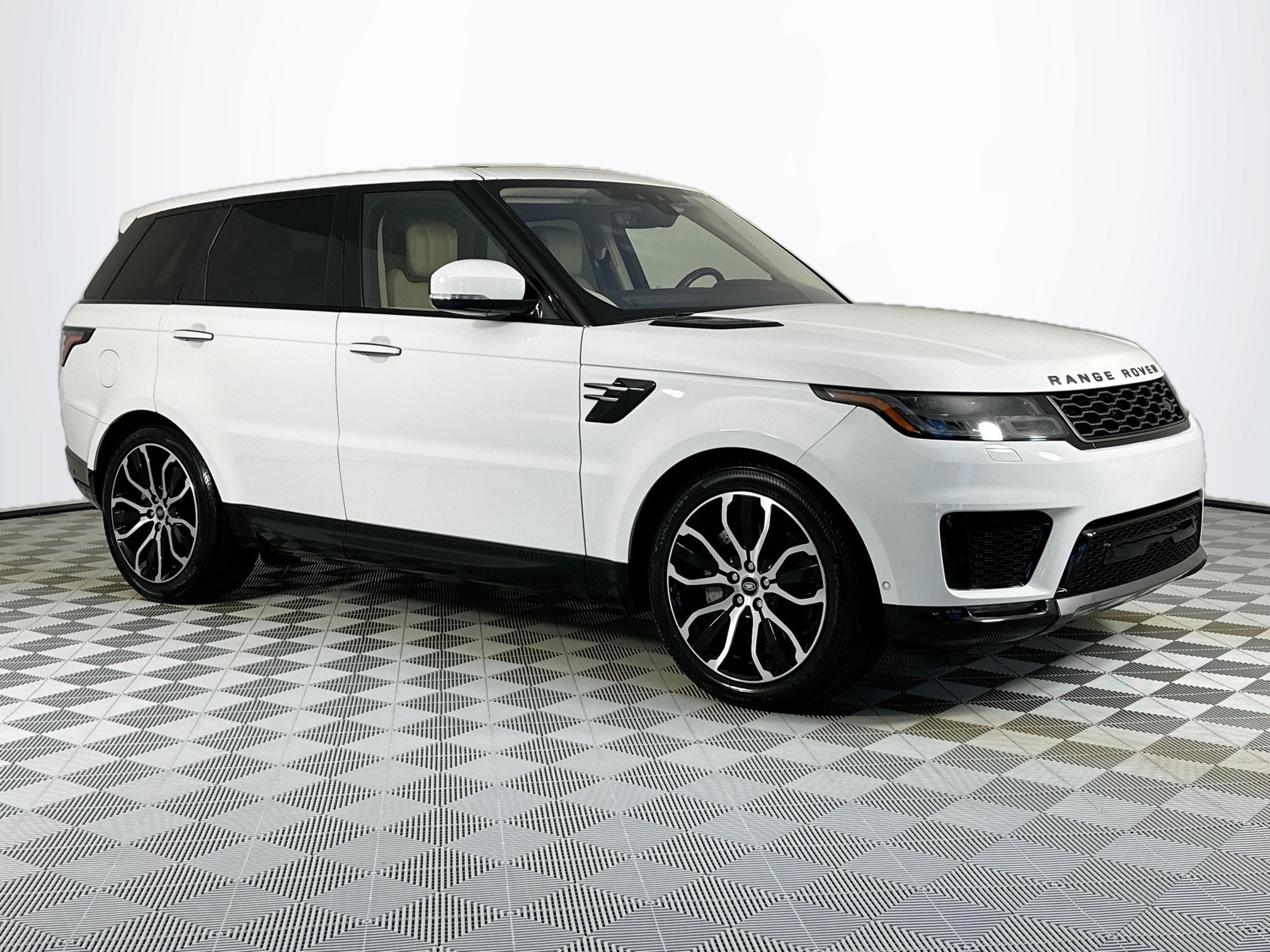 2021 Land Rover Range Rover Sport HSE Silver Edition