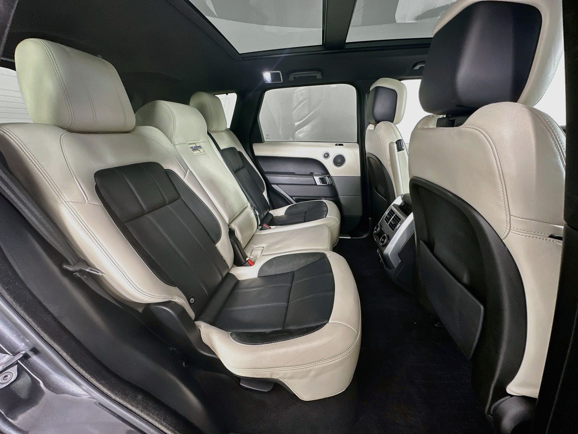 2020 Land Rover Range Rover Sport HST