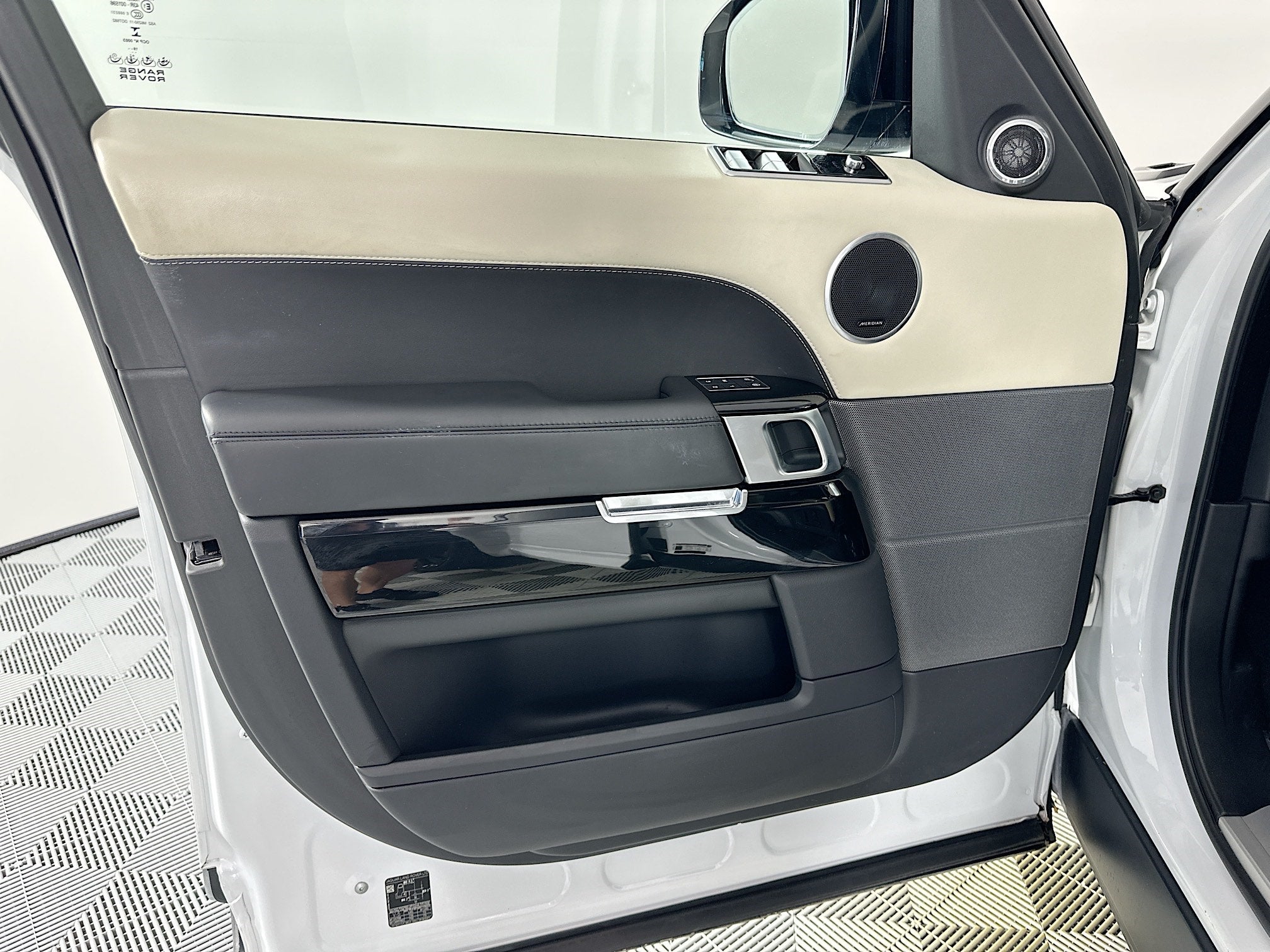 2020 Land Rover Range Rover Sport HST