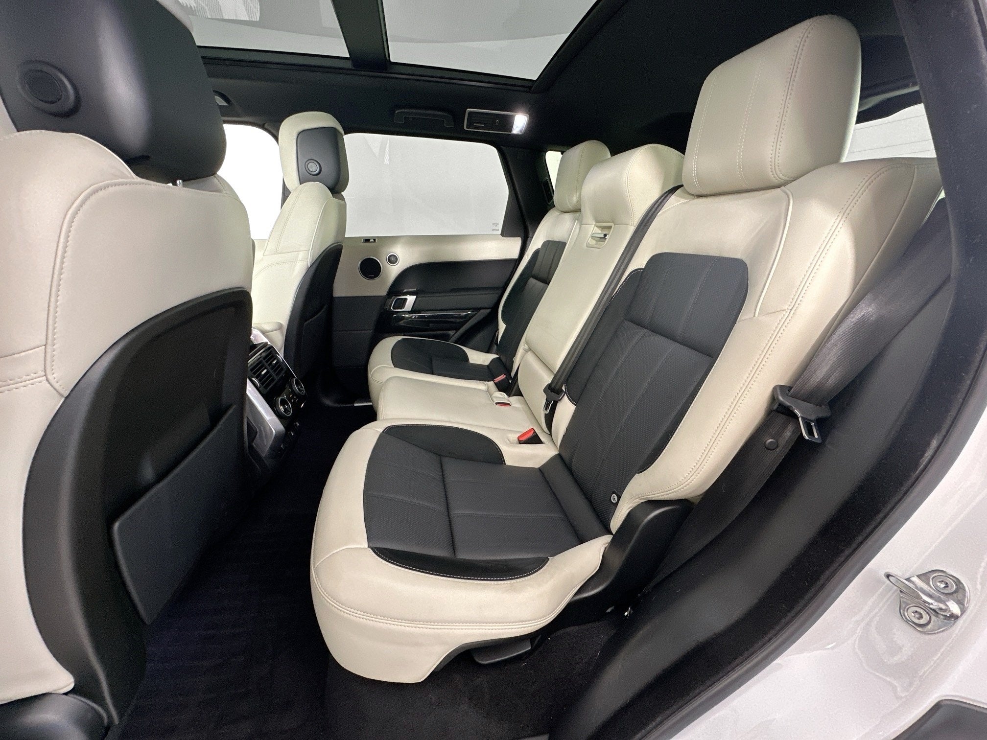 2020 Land Rover Range Rover Sport HST