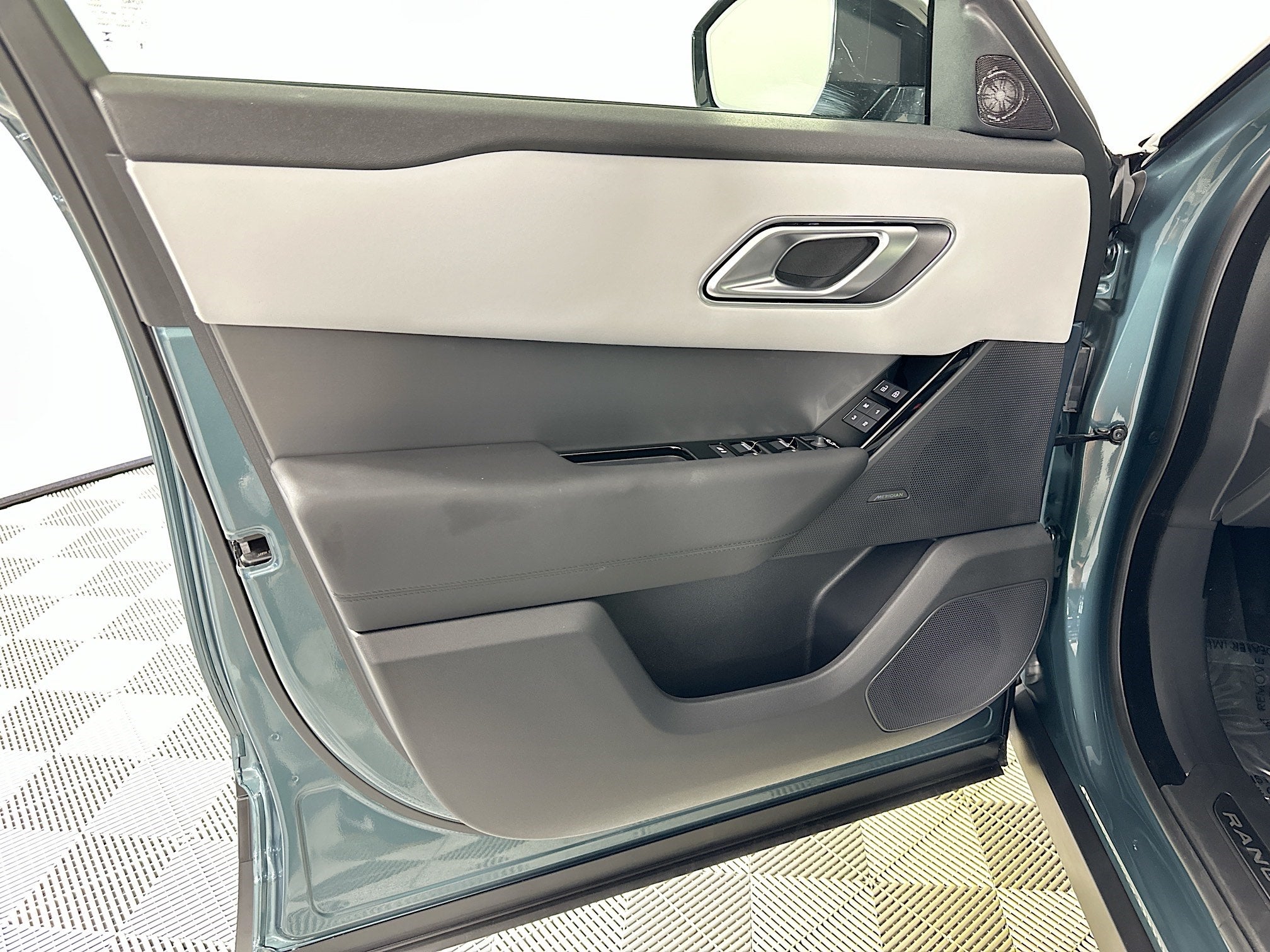 2026 Land Rover Range Rover Velar S