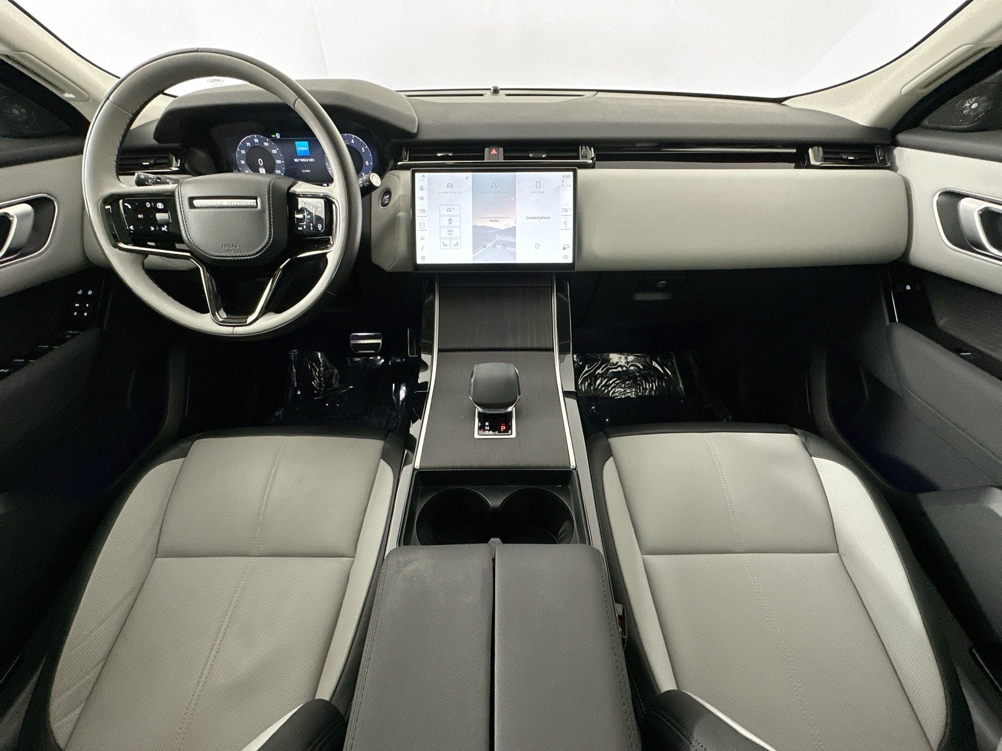 2025 Land Rover Range Rover Velar Dynamic SE