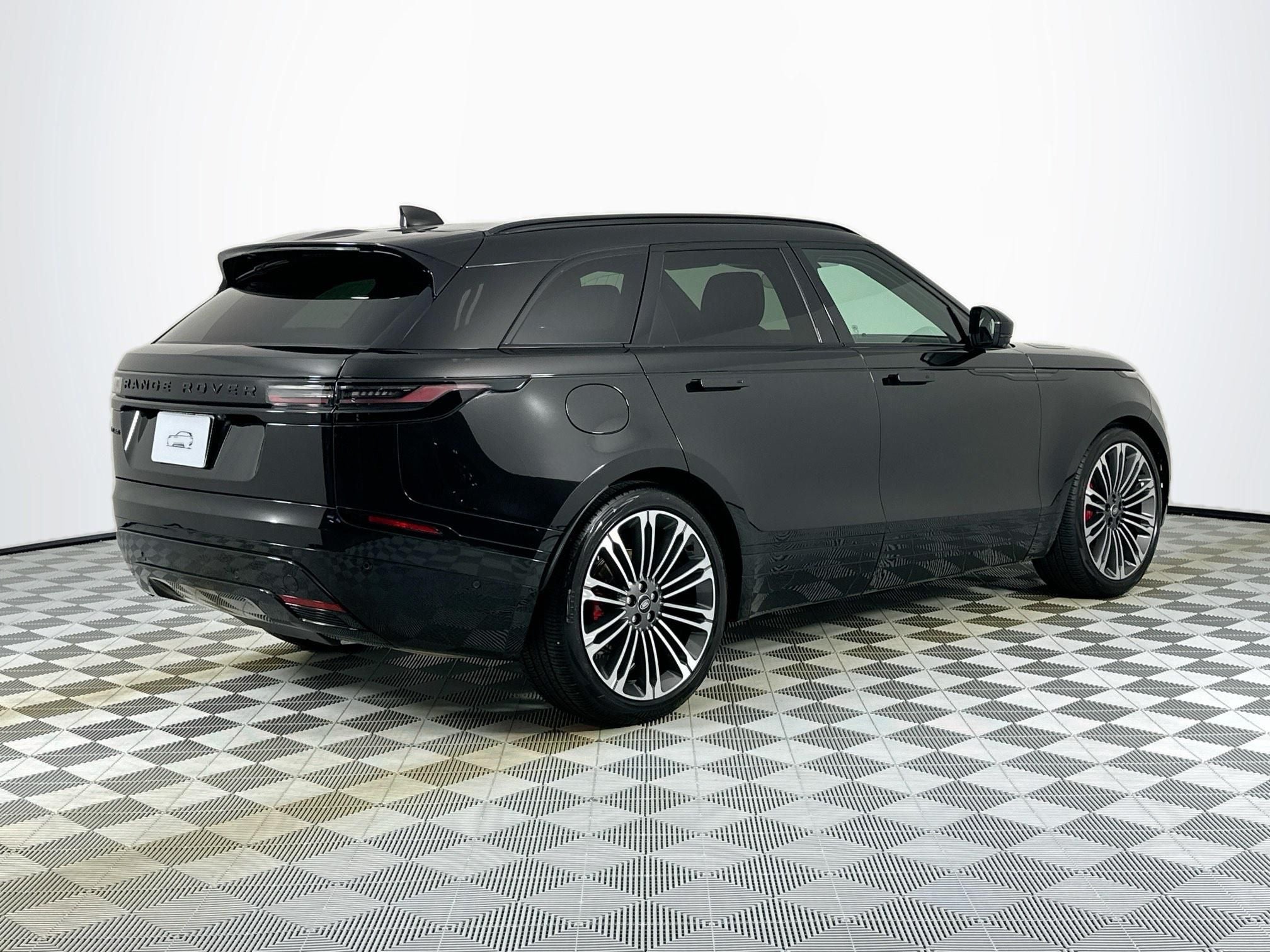 2024 Land Rover Range Rover Velar Dynamic SE
