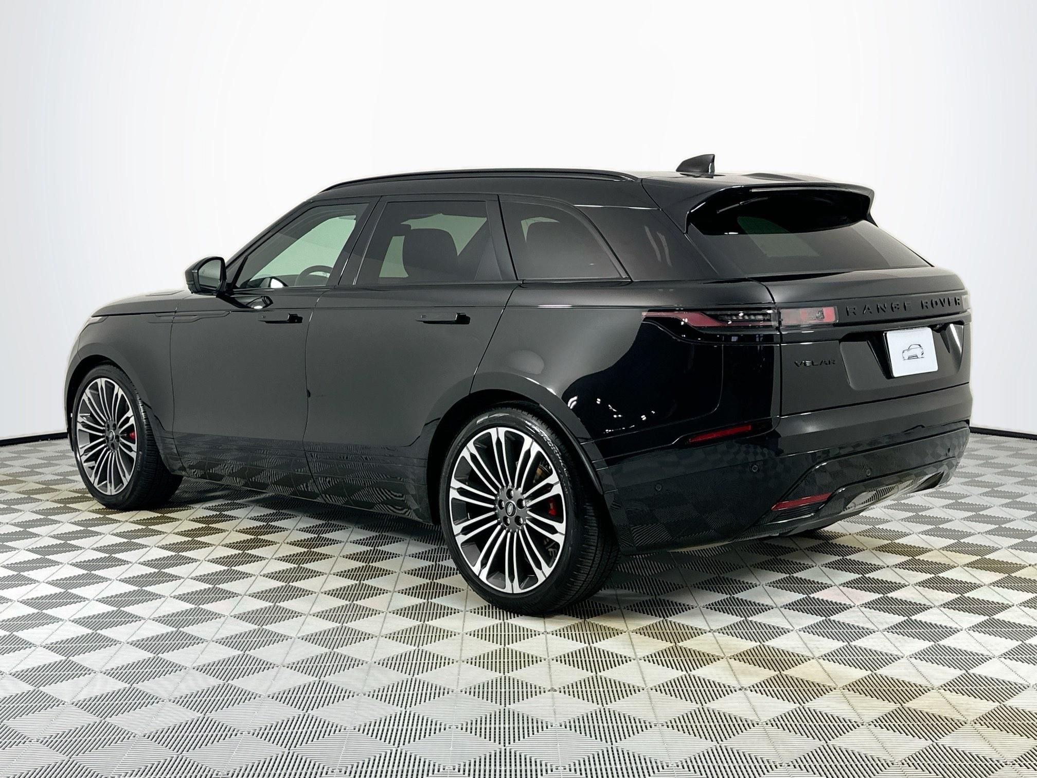 2024 Land Rover Range Rover Velar Dynamic SE