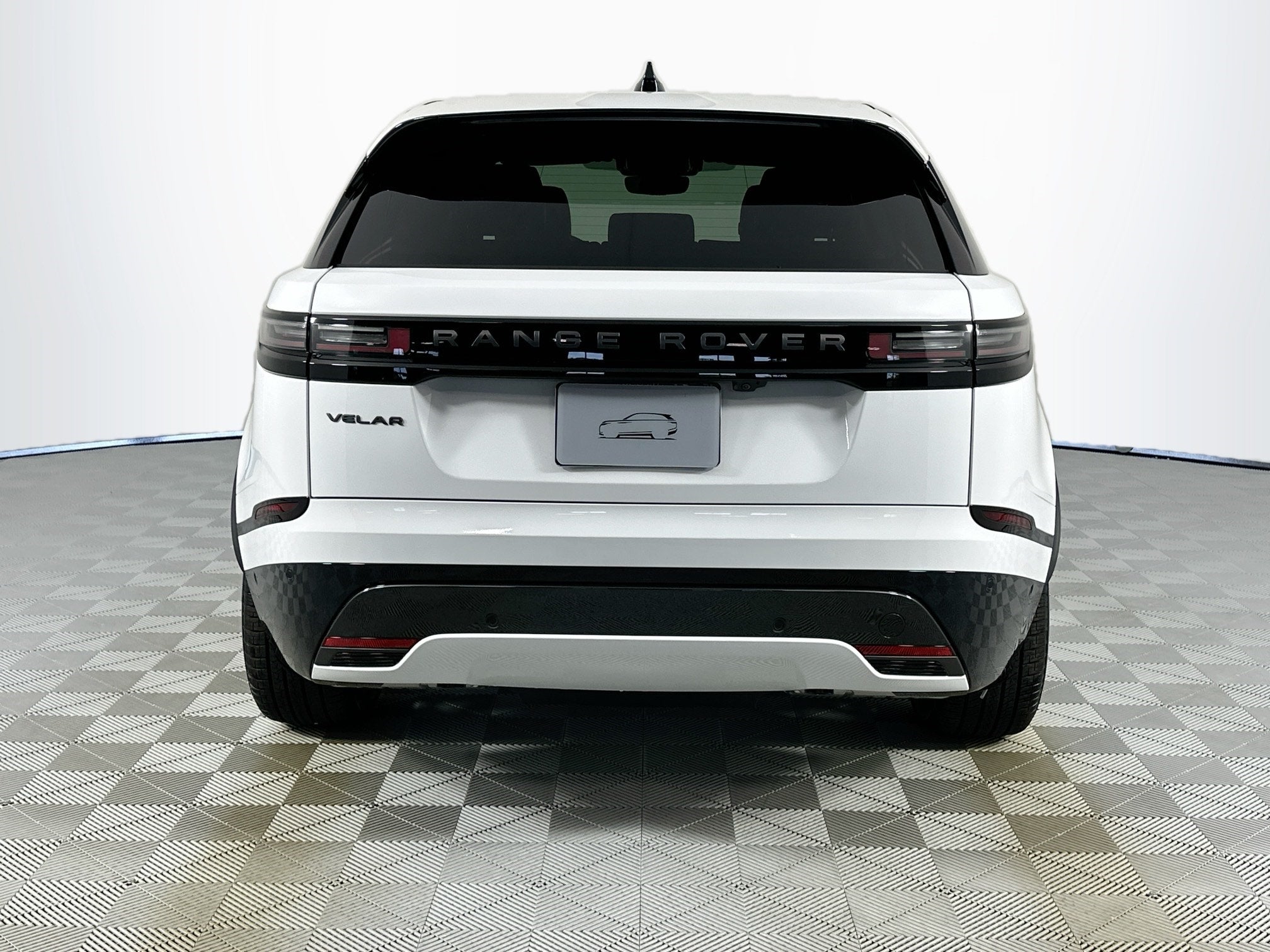 2026 Land Rover Range Rover Velar Dynamic SE