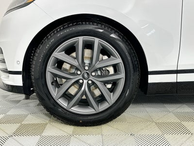 2026 Land Rover Range Rover Velar Dynamic SE