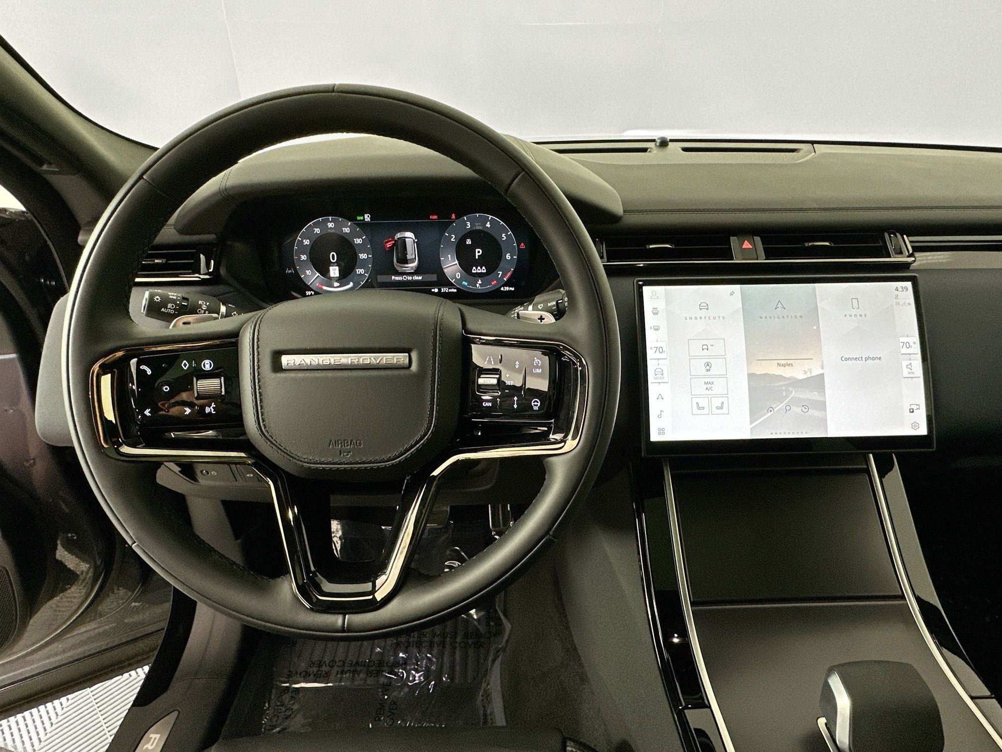 2026 Land Rover Range Rover Velar Dynamic SE