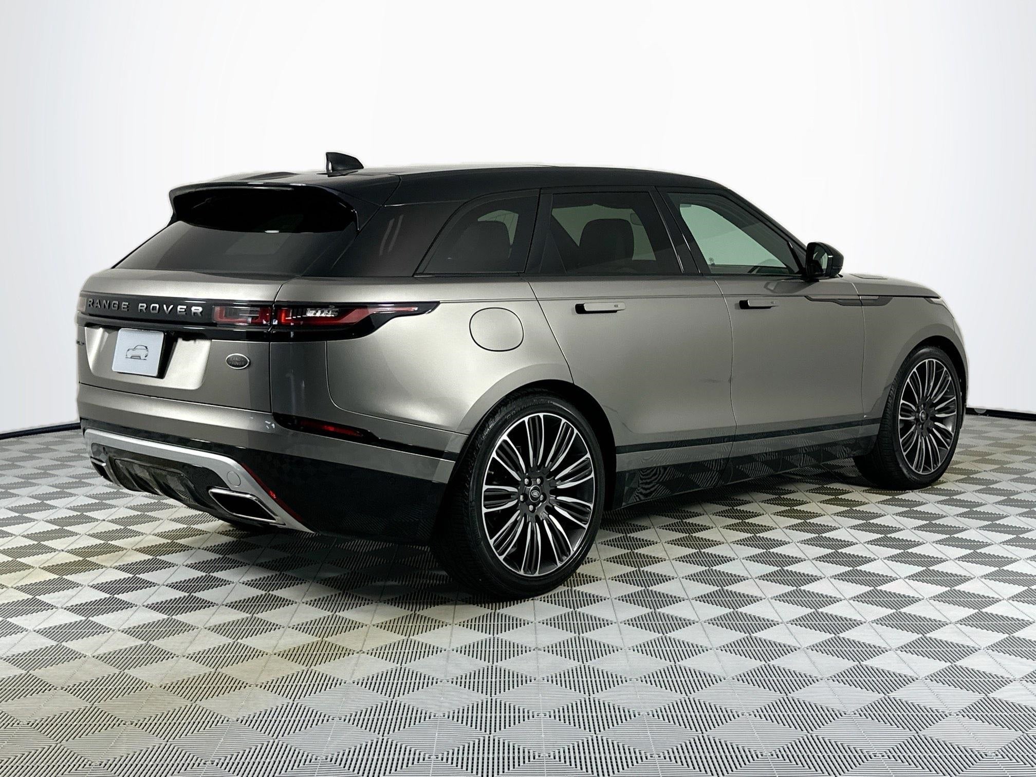2018 Land Rover Range Rover Velar SE R-Dynamic