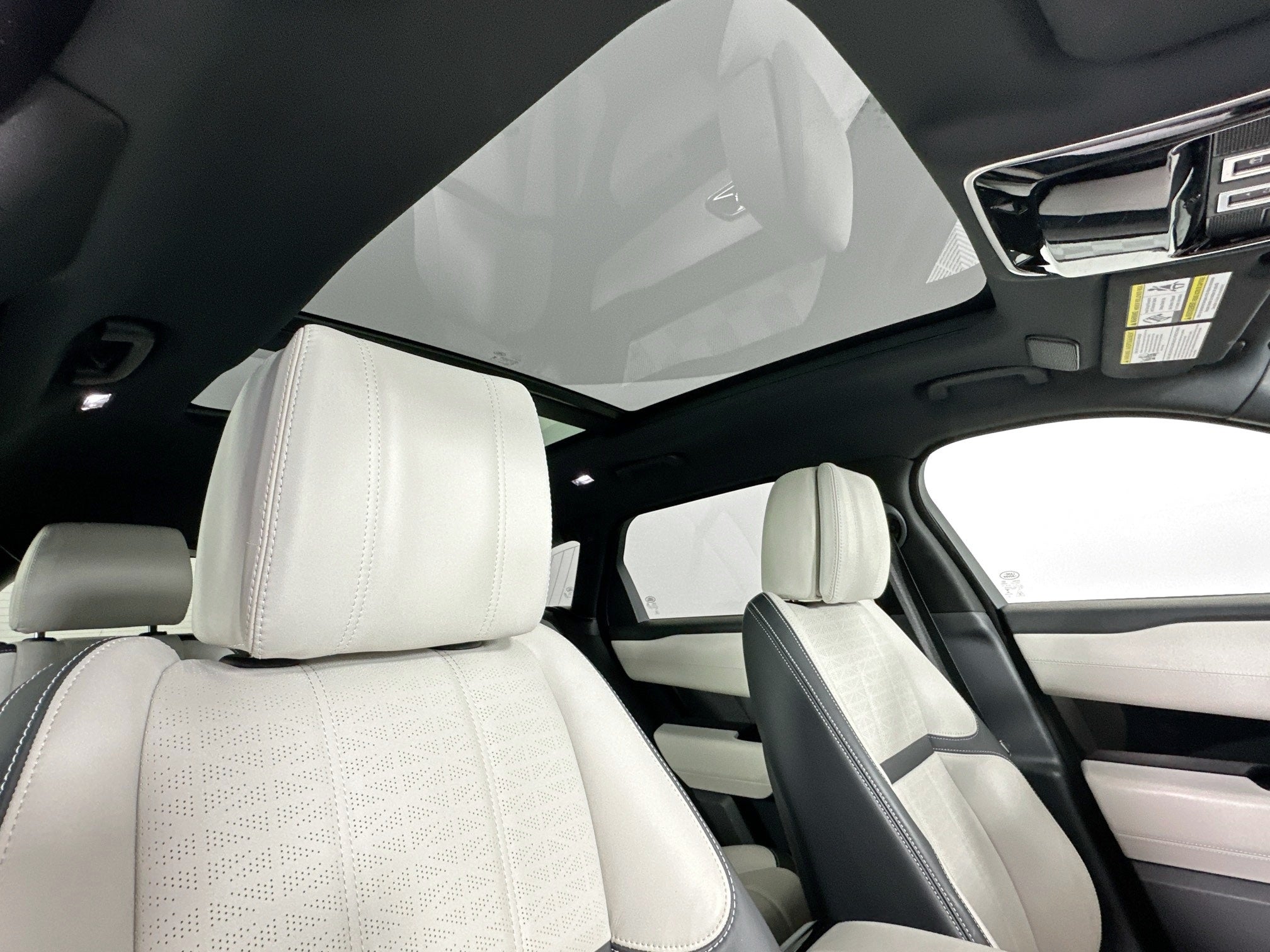 2022 Land Rover Range Rover Velar R-Dynamic HSE