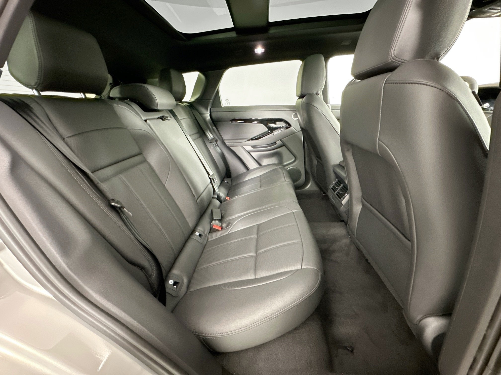 2026 Land Rover Range Rover Evoque S