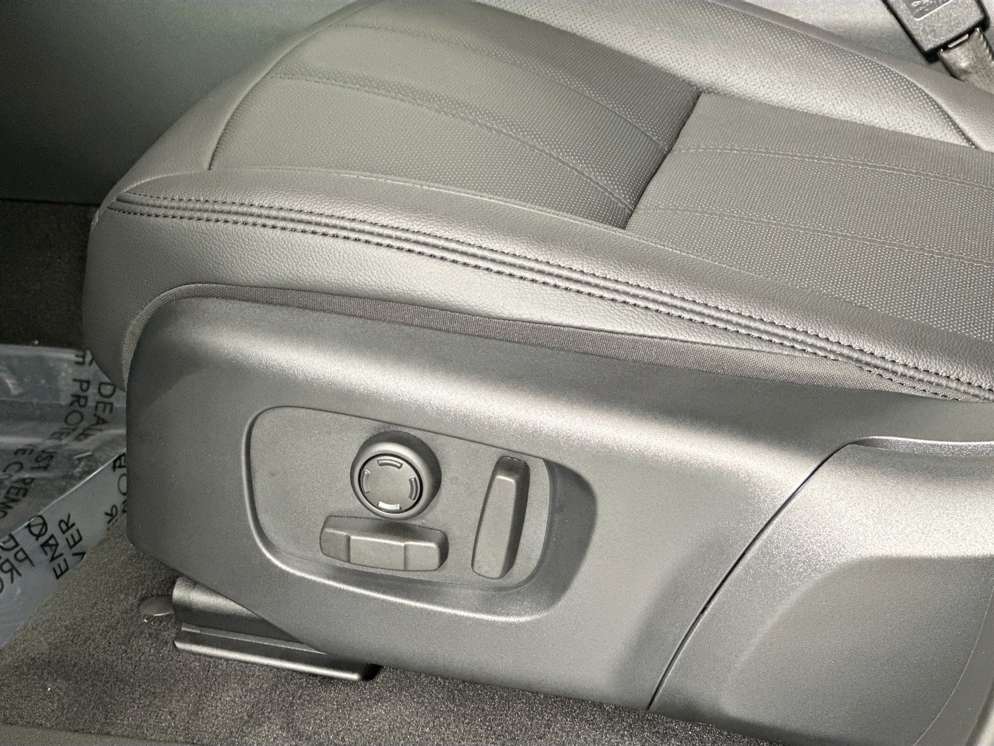 2026 Land Rover Range Rover Evoque S