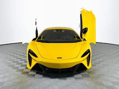 2025 McLaren Artura Base
