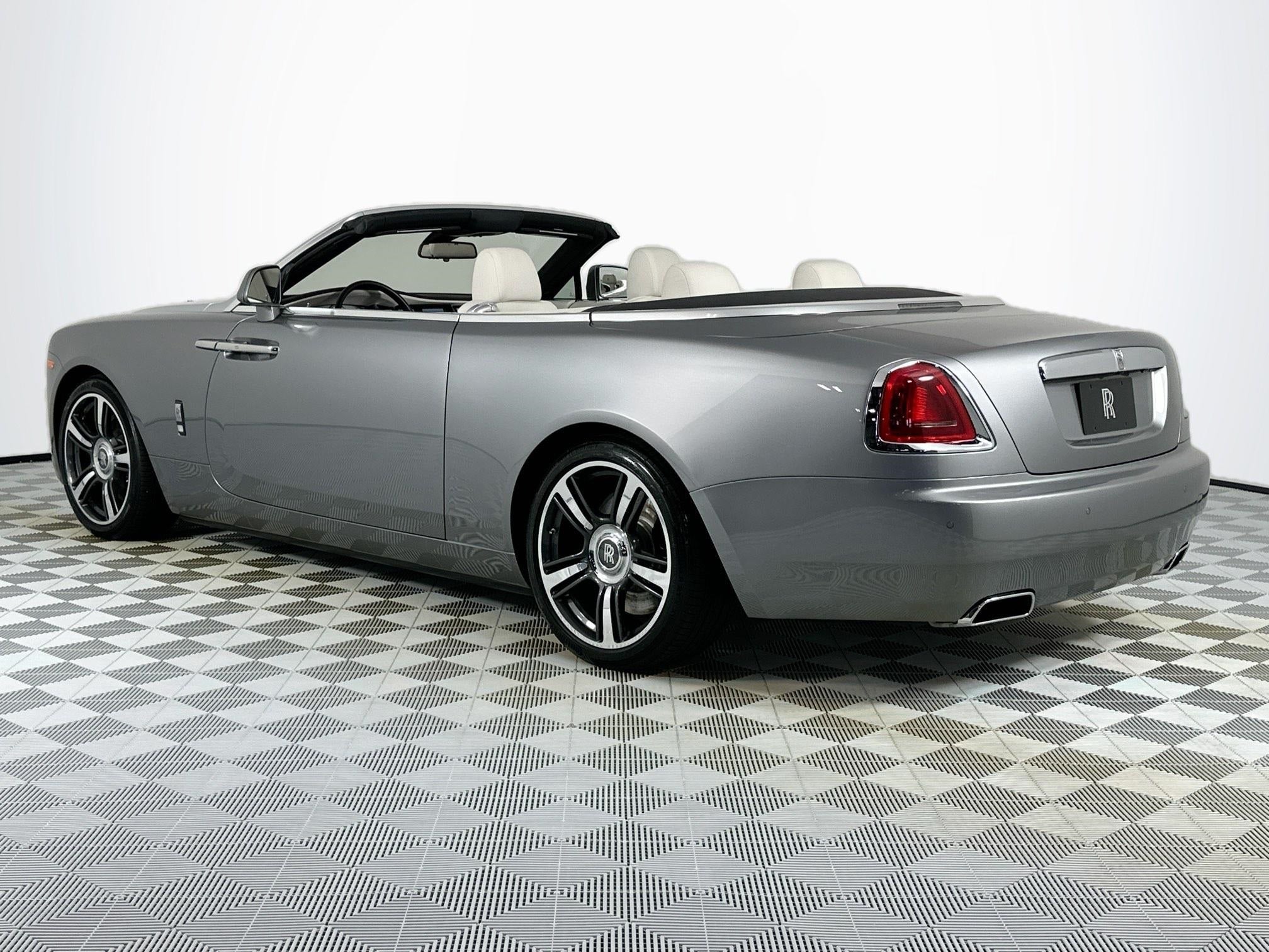 2016 Rolls-Royce Dawn 