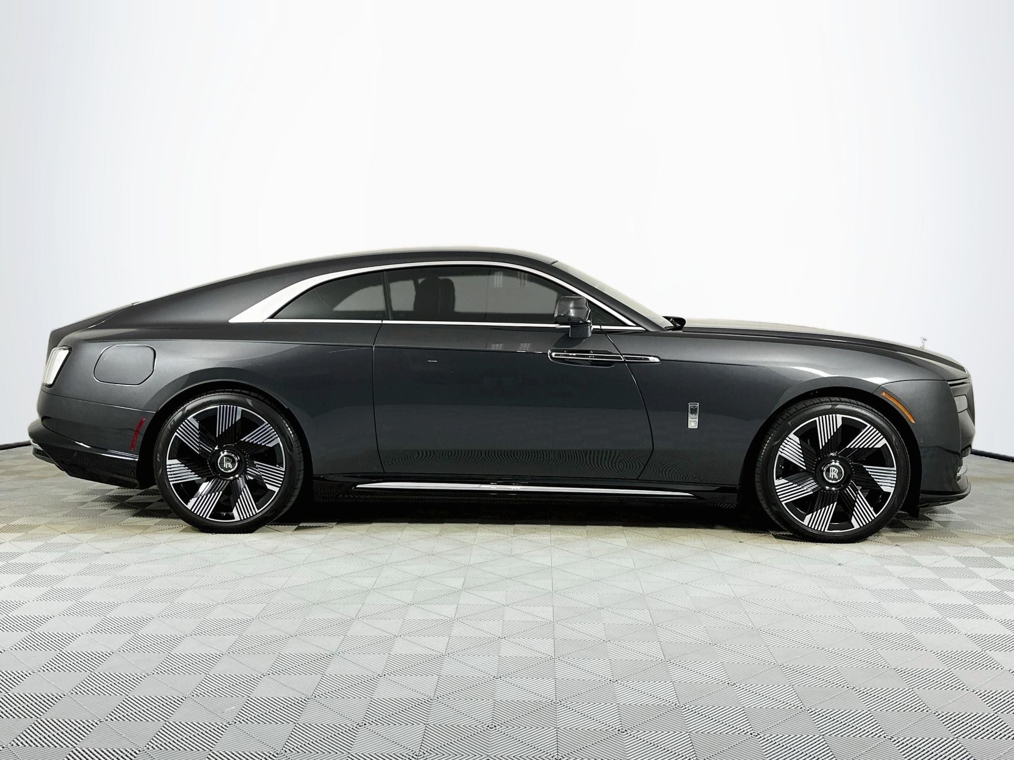 2024 Rolls-Royce Spectre 