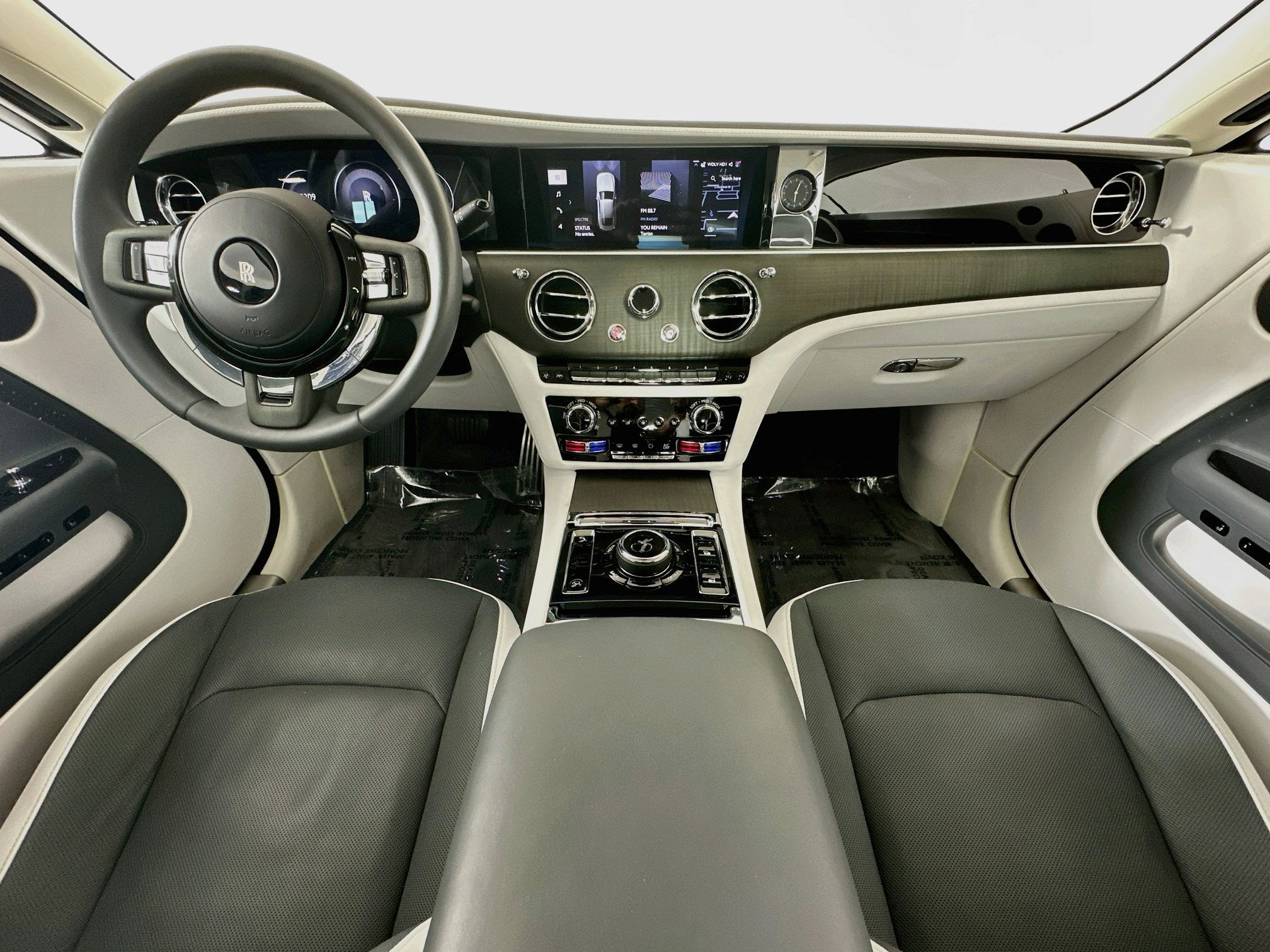 2024 Rolls-Royce Spectre 