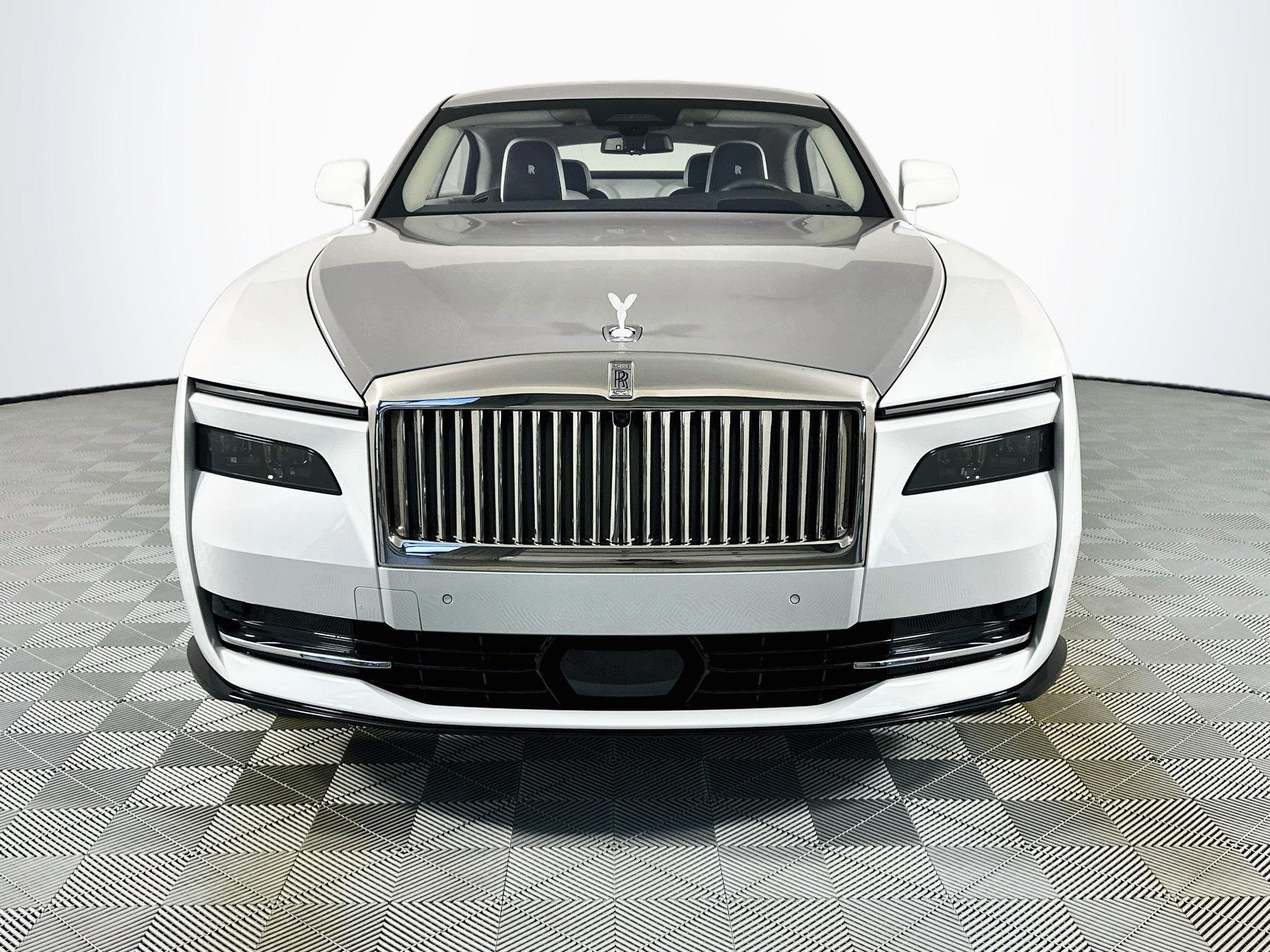 2024 Rolls-Royce Spectre 