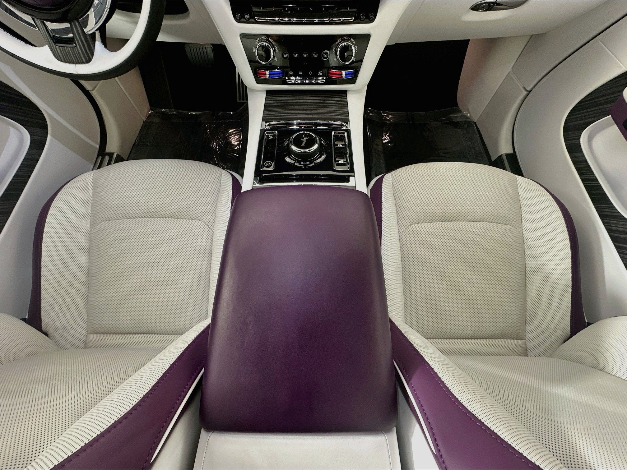 2024 Rolls-Royce Spectre 