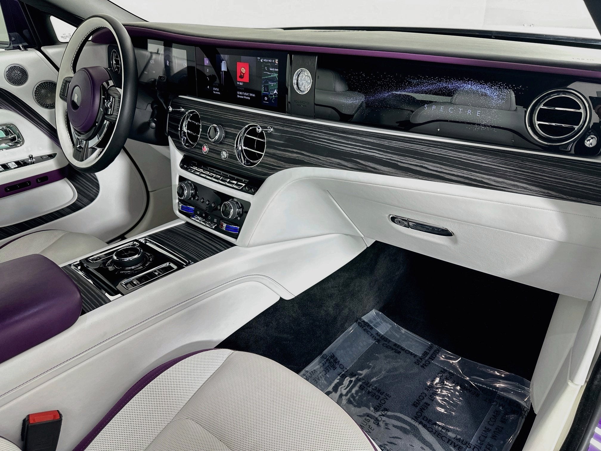 2024 Rolls-Royce Spectre 