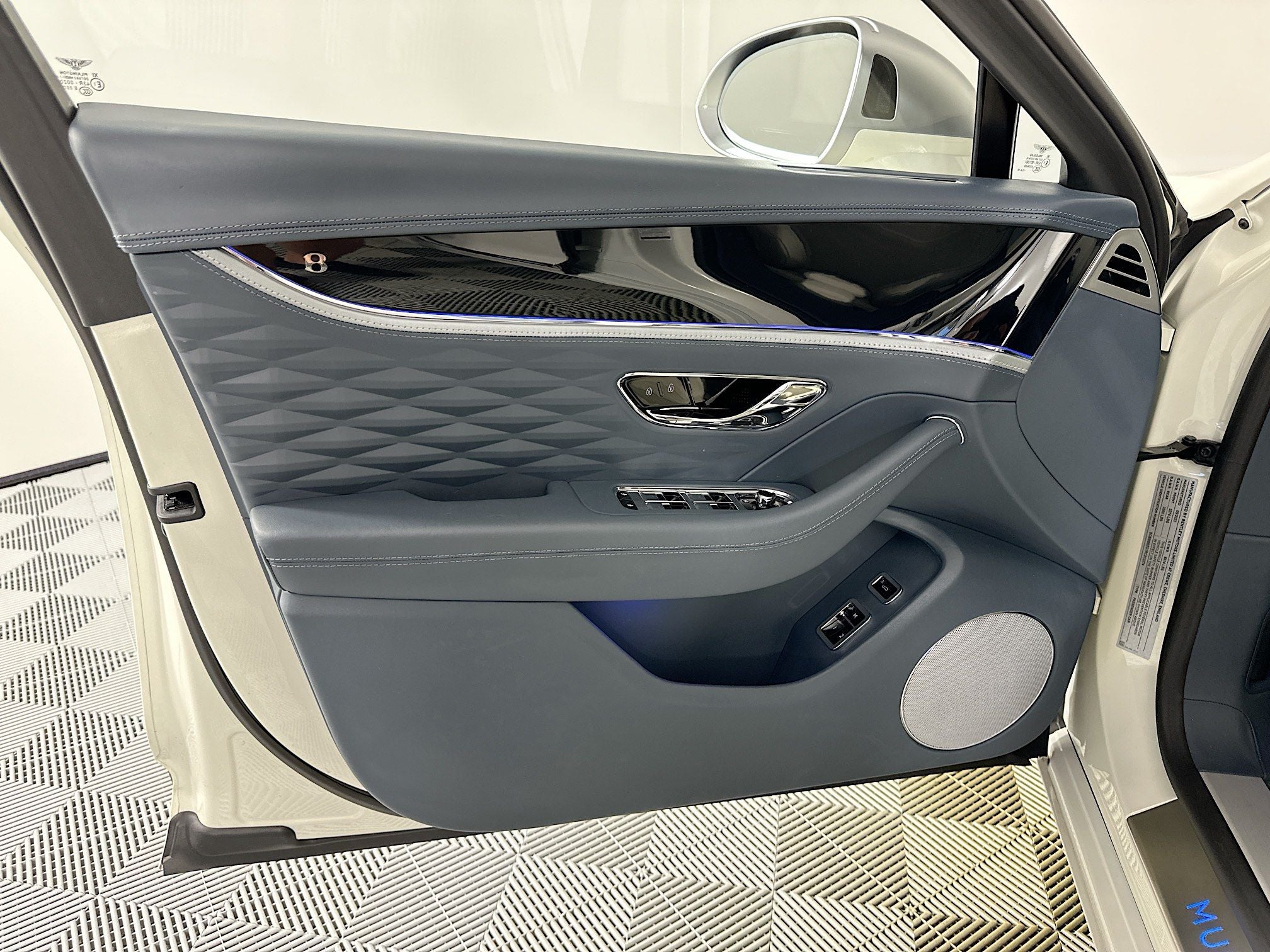 2024 Bentley Flying Spur Mulliner W12