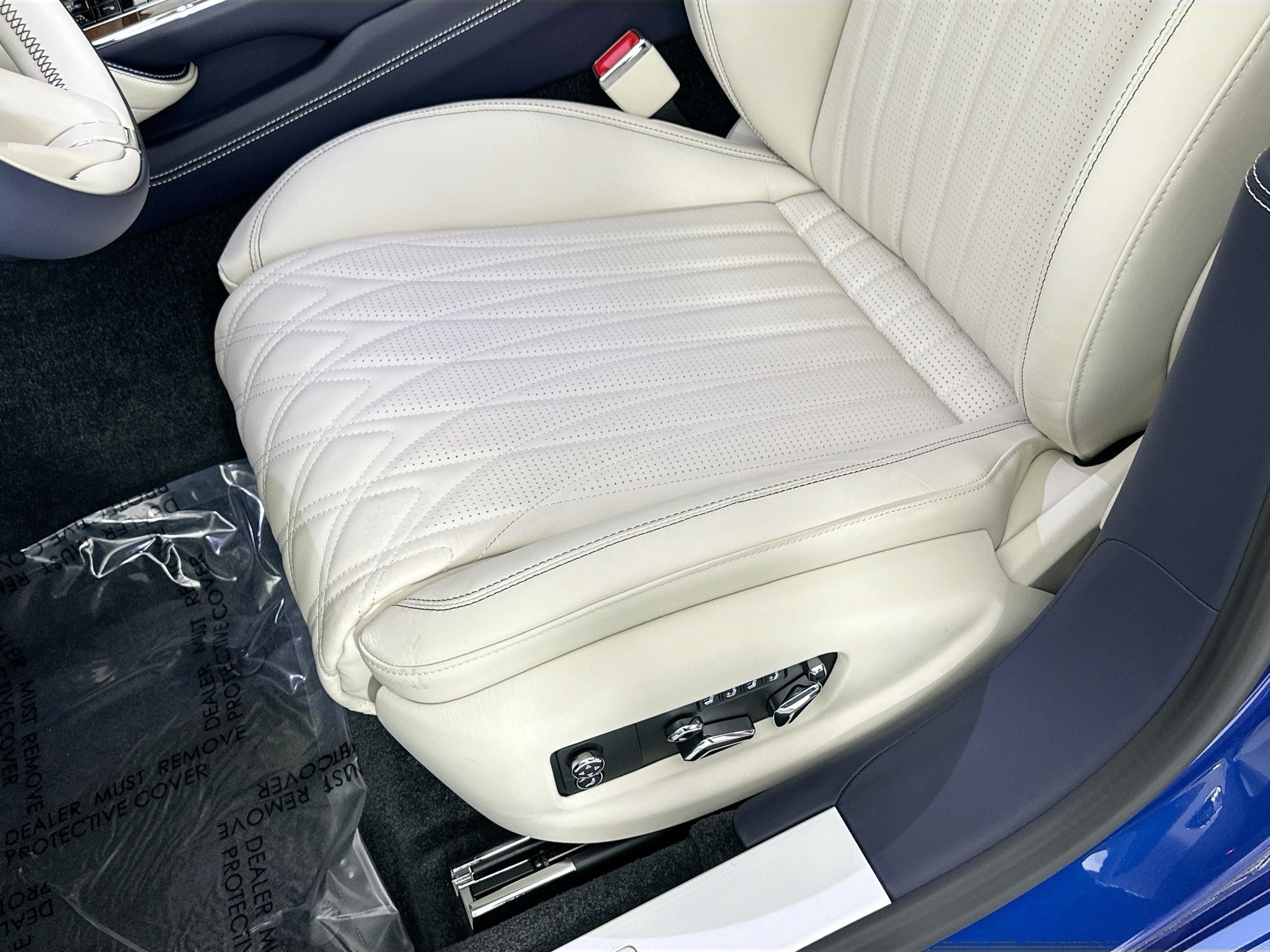 2026 Bentley Flying Spur Azure