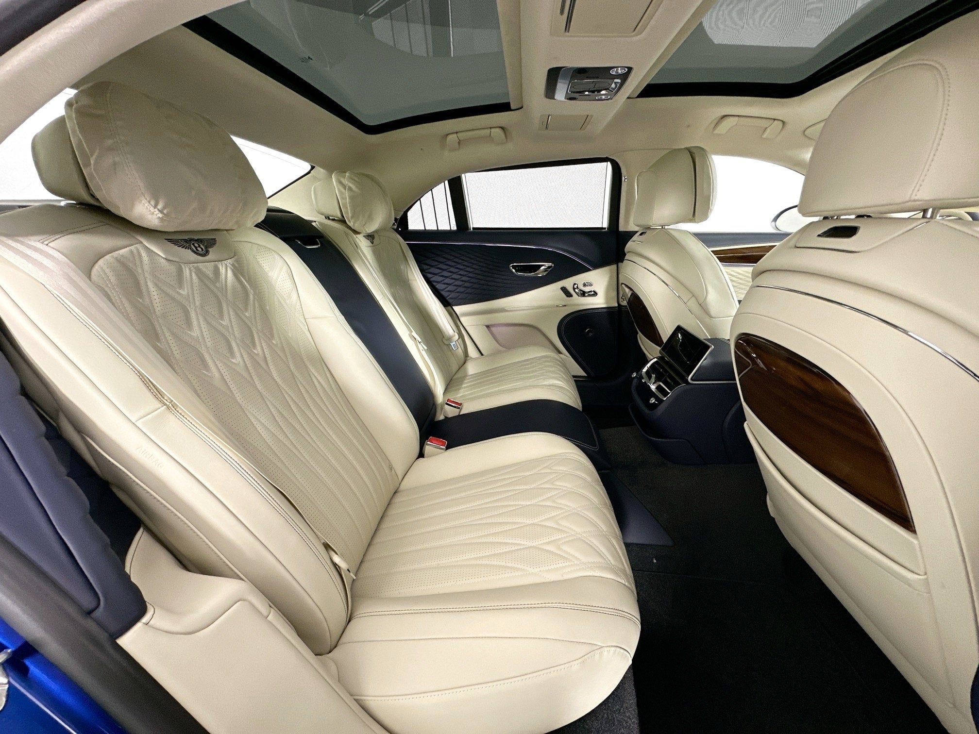 2026 Bentley Flying Spur Azure