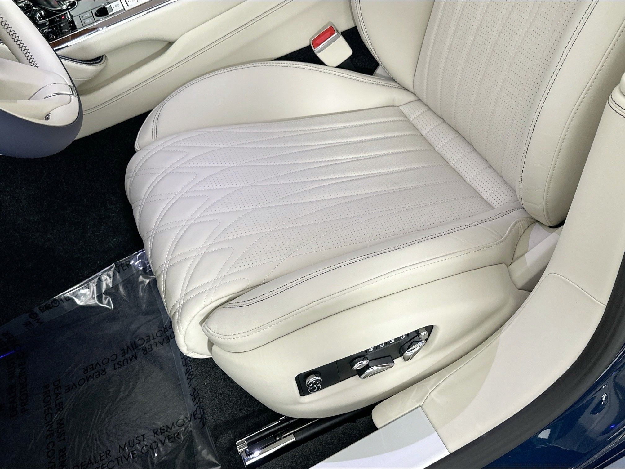 2026 Bentley Flying Spur Azure